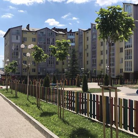 Новые Апартаменты В Жк Барский Yakushintsy Ngoại thất bức ảnh