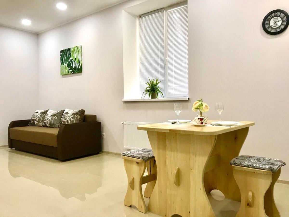 Новые Апартаменты В Жк Барский Yakushintsy Ngoại thất bức ảnh